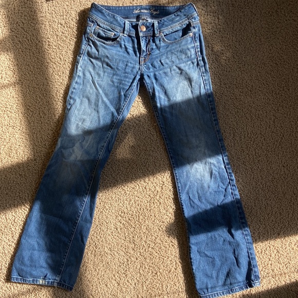 American Eagle Jeans - Picture 2 of 6